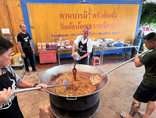 มีผู้สอบถามเข้ามาเรื่องค่าใช้จ่ายของการประกอบอาหารที่จัดส่งให้แก่เต็นท์อาหารพระราชทาน